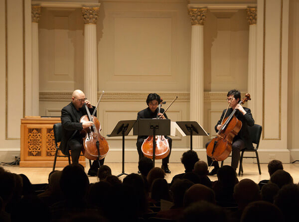 De Profundis: Penderecki's Serenata for three cellos - Photo by Dana Astmann
