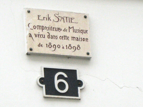 6 rue Cortot - Photo byChristine592 (Flickr)