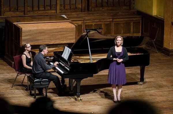 Charlotte Corwin (soprano) and Frédéric Lacroix (piano) - Photo by Michael Gauthier