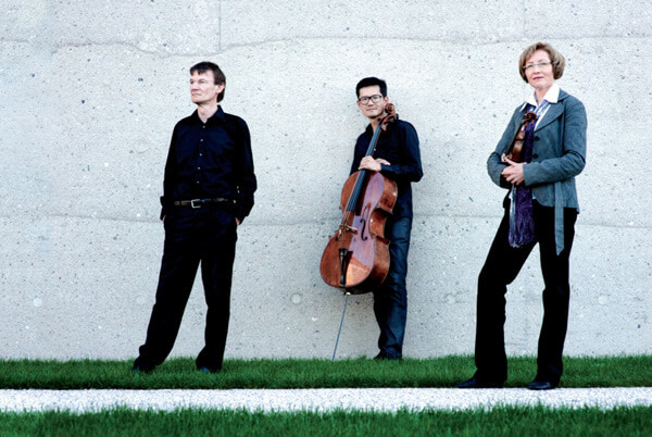 Michael Schäfer (Piano), Wen-Sinn Yang (Cello), Ilona Then-Bergh (Violin)