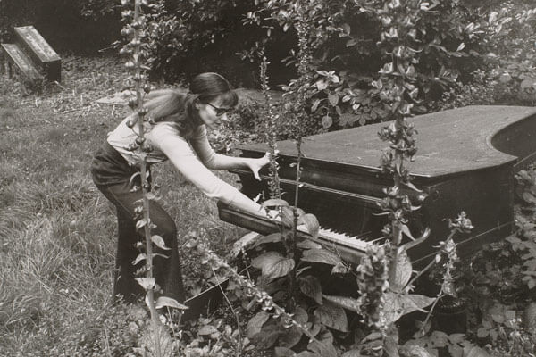 Annea Lockwood - Piano Garden (1969-70, Ingatestone, Essex)