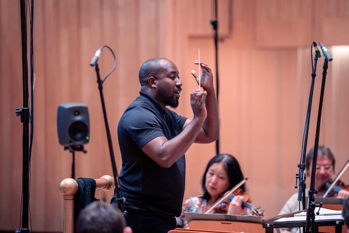 Kellen Gray leads the RSNO in a recording session for African American Voices II -- Photo by James Montgomery