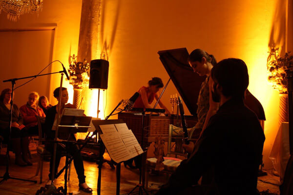 Redshift - Photo Molly Campbell Redshift - Photo Molly Campbell