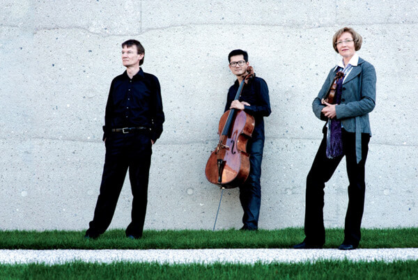 Michael Schäfer (Piano), Wen-Sinn Yang (Cello), Ilona Then-Bergh (Violin) Michael Schäfer (Piano), Wen-Sinn Yang (Cello), Ilona Then-Bergh (Violin)