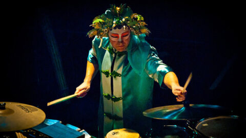 Joby Burgess performing Thrashing the Sea God - Flickr/The-Queen'sHall