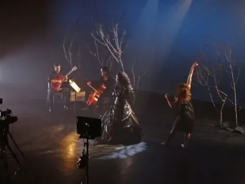 On the set of the ravens & radishes music video. L-R: composer/electric guitarist, George Heathco; Daniel Saenz, cello; soprano & artistic director, Misha Penton; dancer, Meg Brooker. Photo by Dave Nickerson