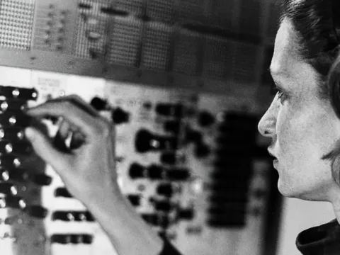 Éliane Radigue -- Courtesy of Éliane Radigue, Yves Arman, Foundation A.R.M.A.N.