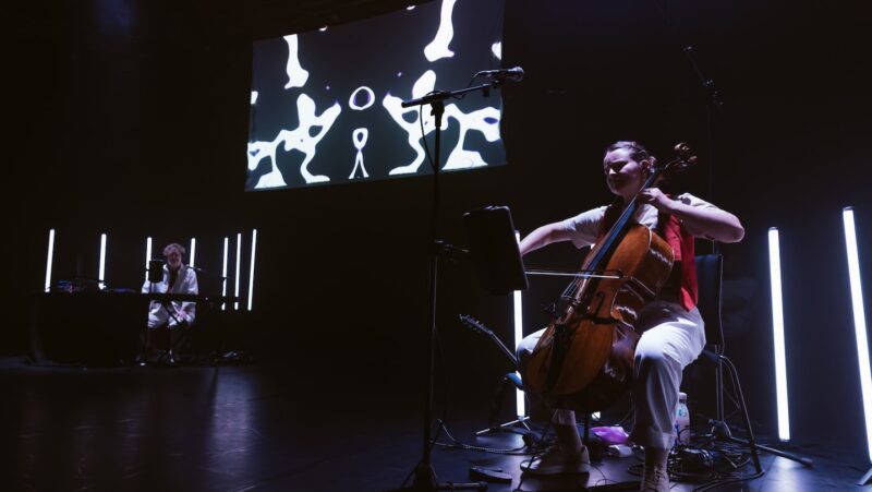 CHAINES and Laura van der Heijden perform at Manchester Collective's 
