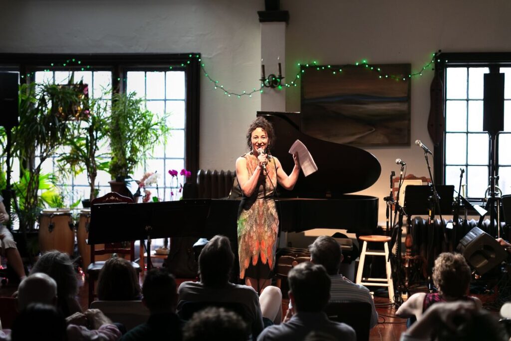 Andrea Clearfield Hosts Szalon -- Photo by Tony Boris