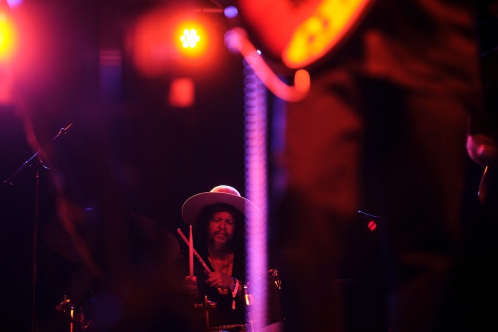 Dos Santos at Sound and Gravity Festival 2026 -- Photo by Charles Bouril